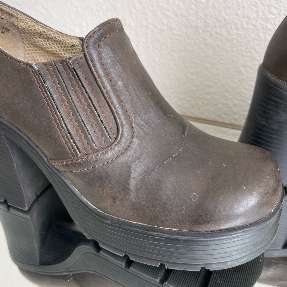 LOWER EAST SIDE Vintage Y2K Brown Faux Leather Chunky Platform Heeled Ankle Boot - Picture 6 of 14